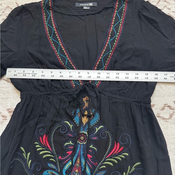 Black Boho Embroidery Tunic Top - Picture 9 of 12